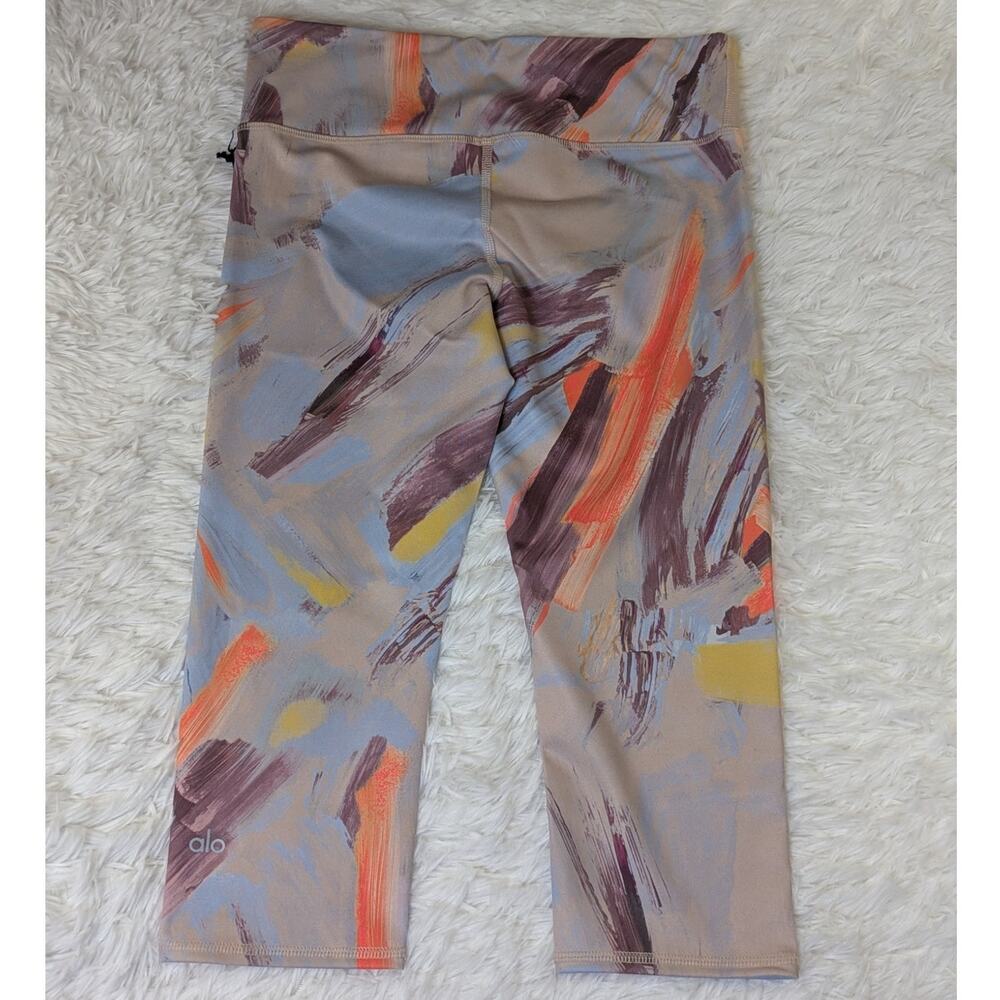 Alo Yoga Airbrush Capri Leggings Blue Orange Brown Size Medium - Picture 9 of 12